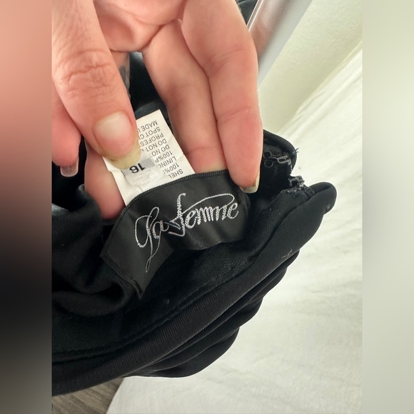 La Femme Black Ruched Jersey Column Gown Size 16 NWT - Picture 7 of 16